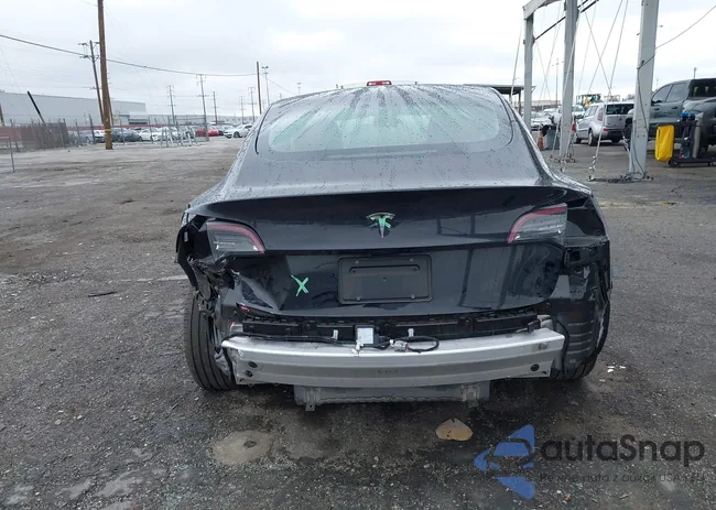 5YJ3E1EA2MF870622: 41922073