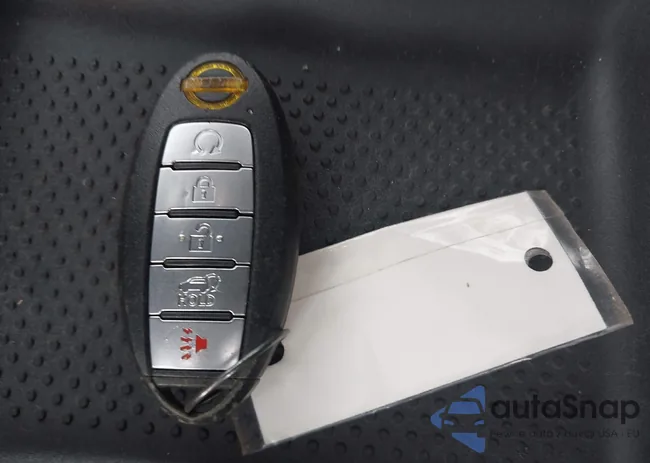 JN8AT2MVXLW109696: 41922284