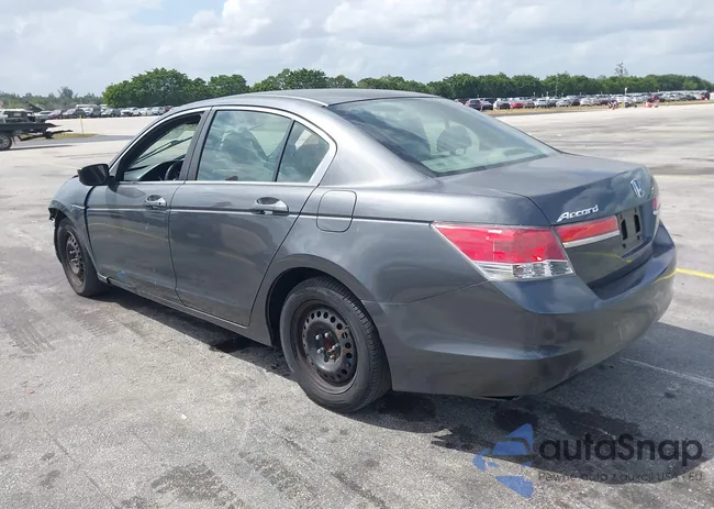 1HGCP2F38CA061568: 41921854