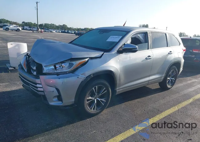 5TDZARFH7JS040614: 41922010