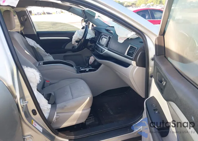 5TDZARFH7JS040614: 41922010