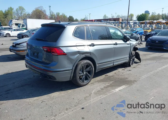 3VV8B7AX0RM231879: 41924255