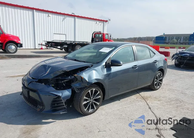 2T1BURHE2JC967962: 41924379