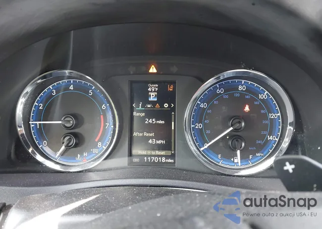 2T1BURHE2JC967962: 41924379