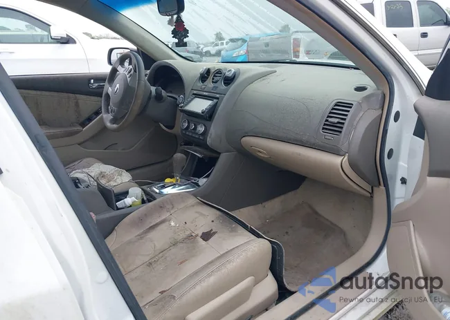 1N4AL2AP7AN423817: 41923766