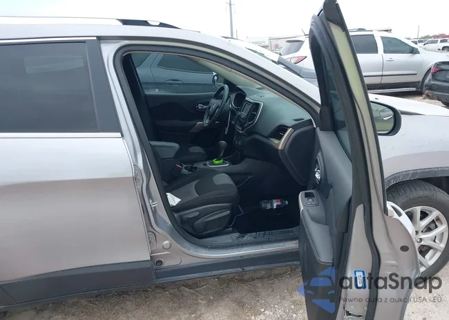 1C4PJLCX4JD559096: 41925282