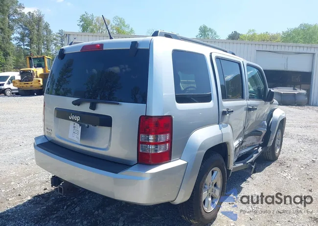 1C4PJMAKXCW215700: 41925512