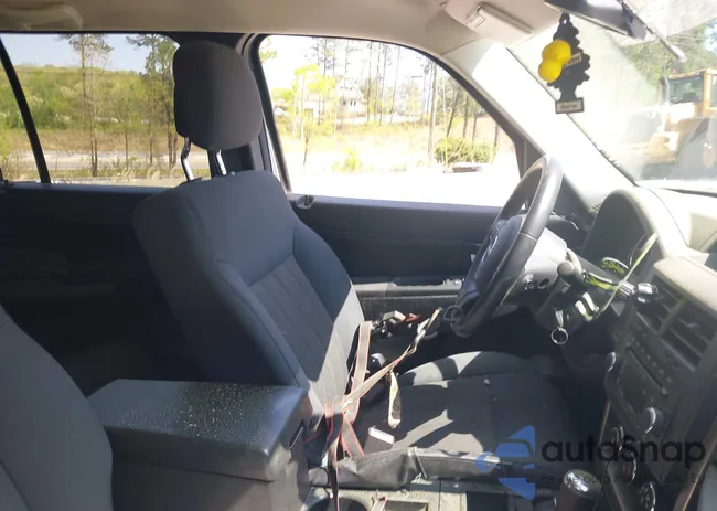 1C4PJMAKXCW215700: 41925512