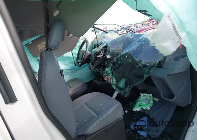 1FTYR2CM1KKA60332: 41925587