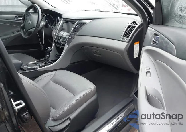 KMHEC4A4XCA060108: 41925592