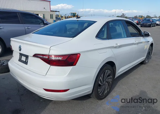 3VWE57BU8MM043954: 41924670