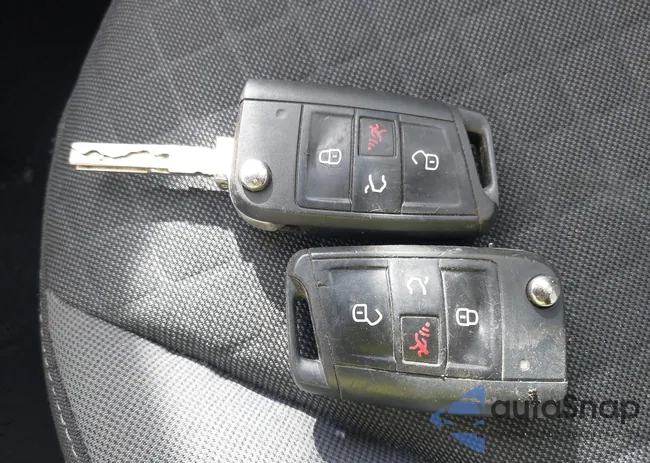 3VV0B7AX0KM046024: 41924867