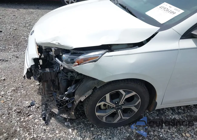 3KPF24AD5ME335331: 41926109