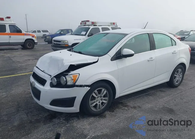 1G1JC5SH0E4159380: 41926124