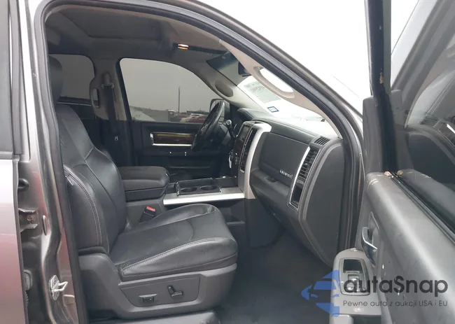 3D7UT2HL5BG609463: 41925901