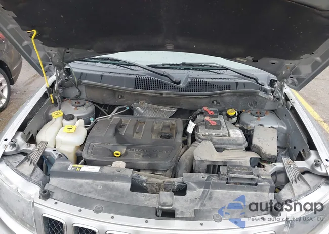 1C4NJDBB8GD638301: 41927551