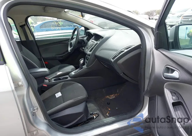 1FADP3F29EL410198: 41927850