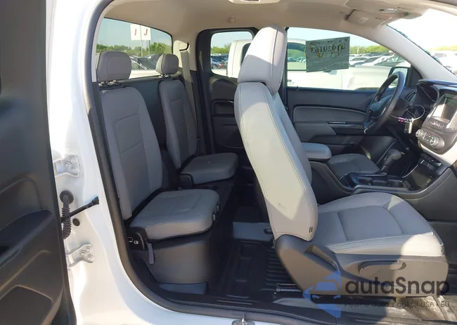 1GCHSBEA8L1239787: 41929163