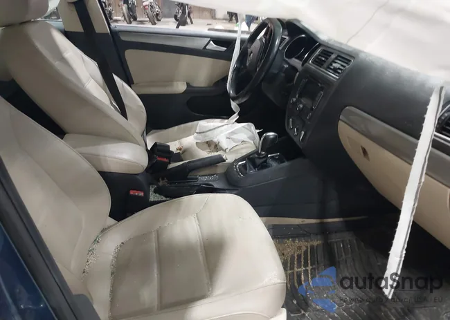 3VWD07AJ2FM315225: 41929278