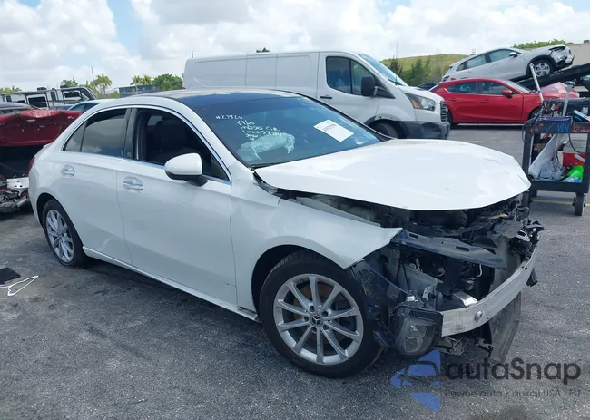 W1K3G4EB7NJ363784: 41929398