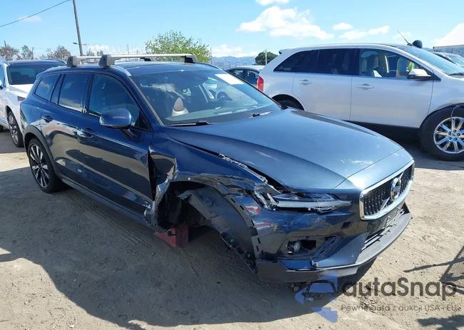 YV4102WK5M1068817: 41928630