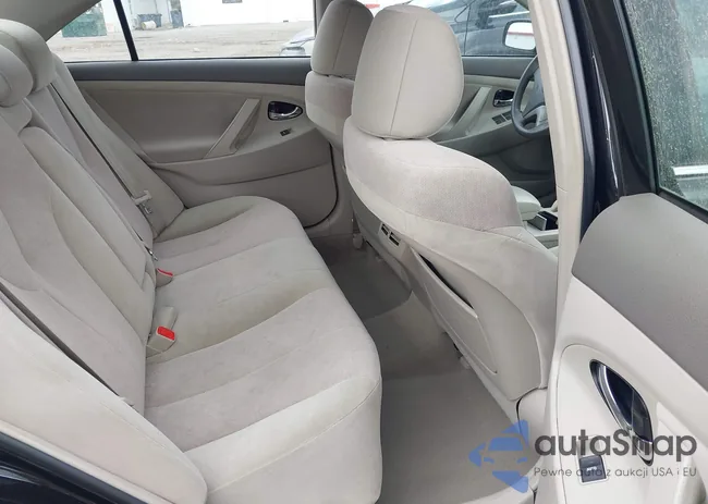 4T1BB3EKXBU141180: 41930287