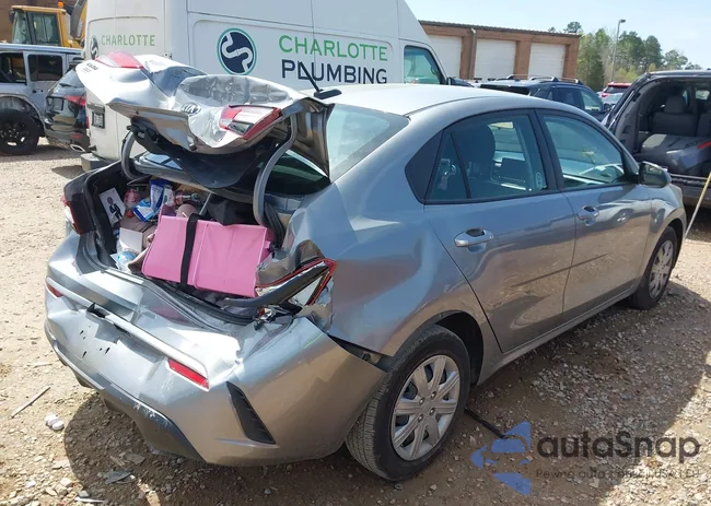 3KPA24AD3ME364238: 41930341