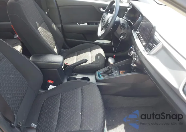 3KPA24AD3ME364238: 41930341