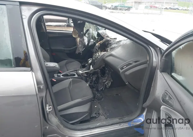 1FAHP3F2XCL220683: 41930425