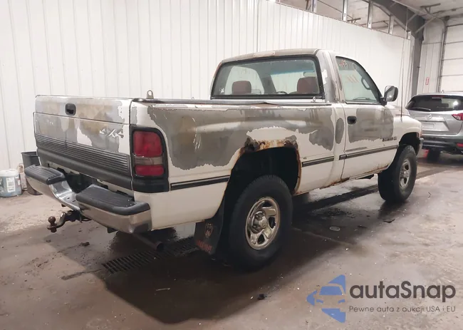 1B7HF16Y3SS173765: 41931110