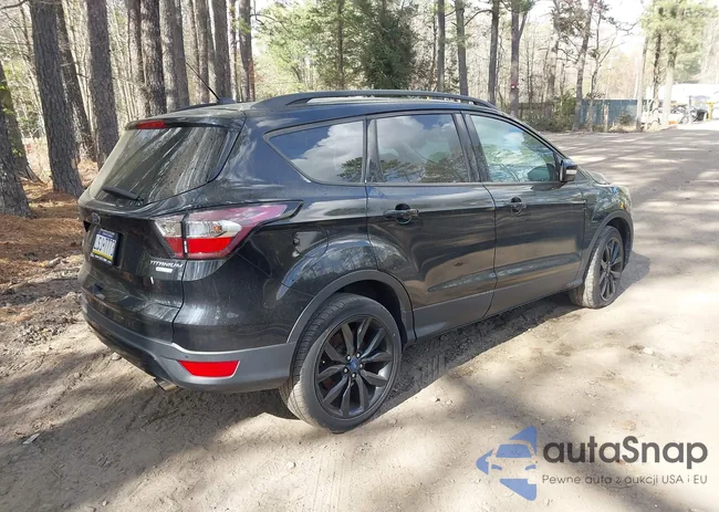 1FMCU0JD1HUE65762: 41931158