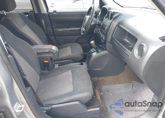 1C4NJPBA3FD372080: 41931227