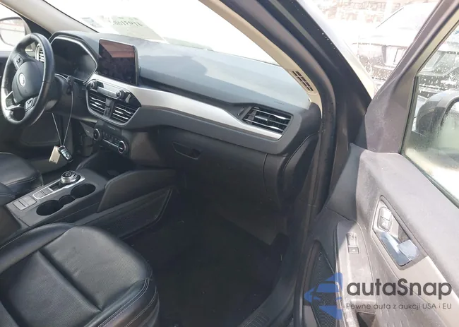 1FMCU0H69LUB17451: 41931601