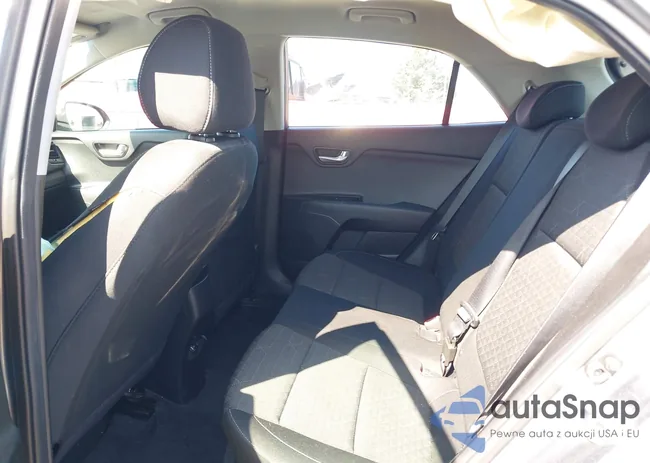 3KPA25AB5KE188889: 41930732