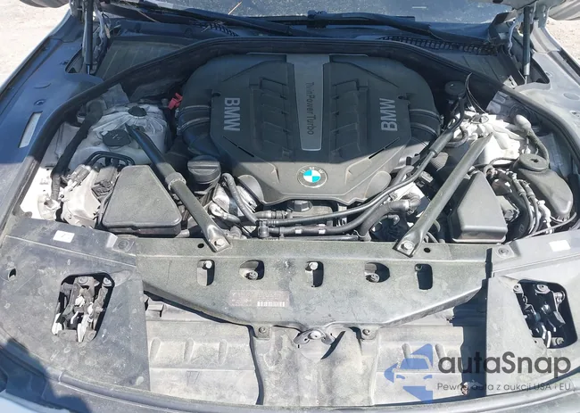 WBAYA8C52DD227837: 41932309