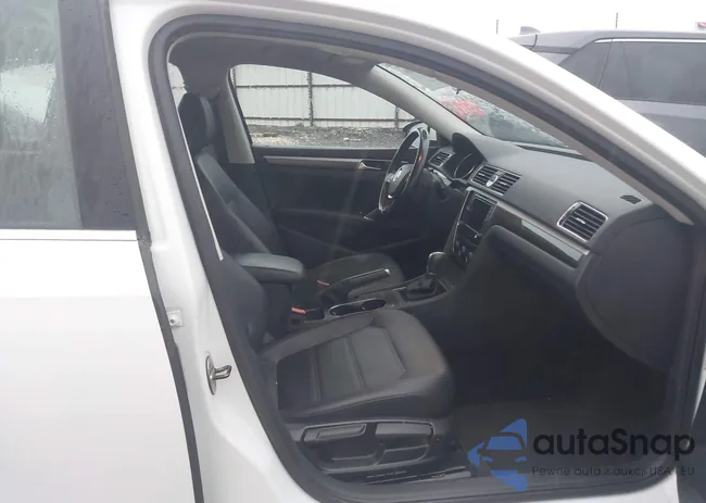 1VWBT7A32HC086078: 41932399