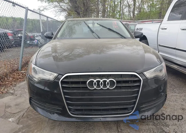 WAUDFAFC8DN084226: 41932579