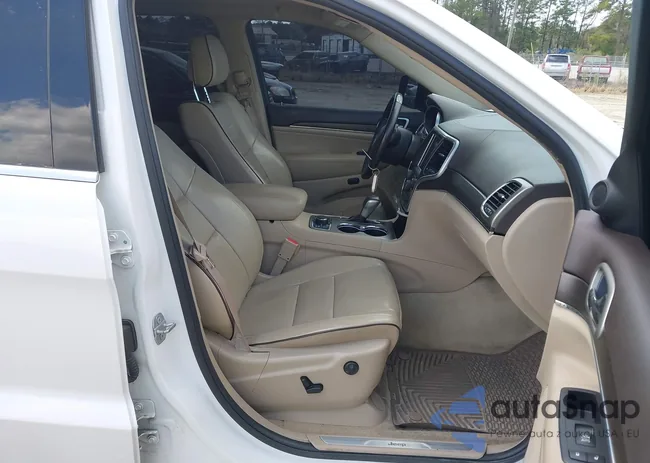 1C4RJFCT4JC431275: 41931665