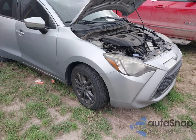 3MYDLBYV1KY500070: 41933128