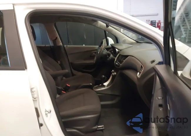 KL7CJNSB6JB718208: 41934347