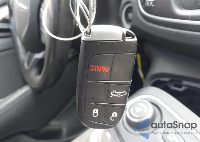 1C3CCCAB0GN166560: 41935360