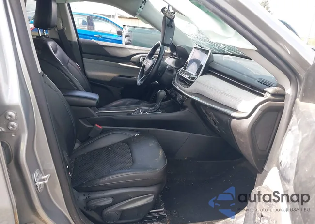 3C4NJDBB9NT135223: 41935451