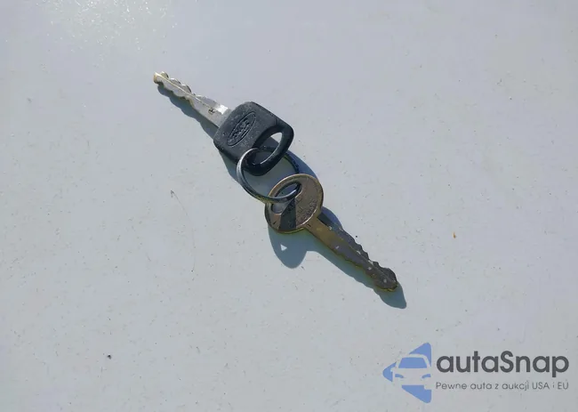 1FALP52U7RG273856: 41935556