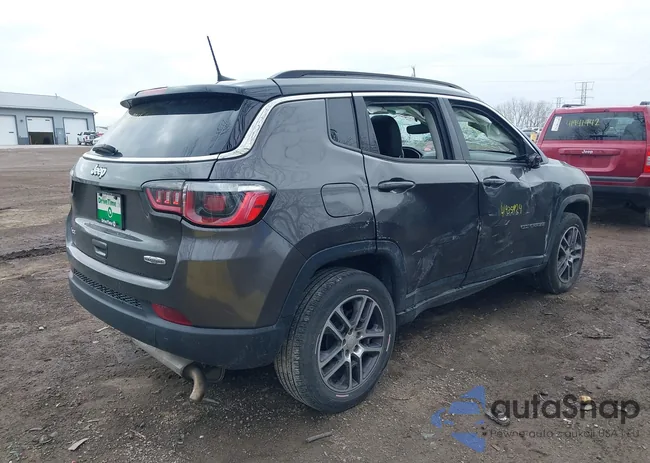 3C4NJDBB3JT161844: 41935924