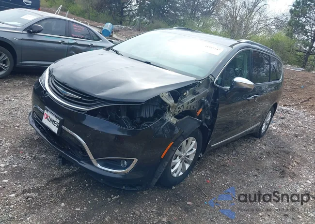 2C4RC1N71JR230065: 41937247