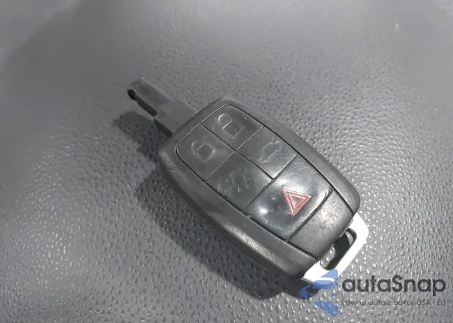 YV1672MK3B2193484: 41937304