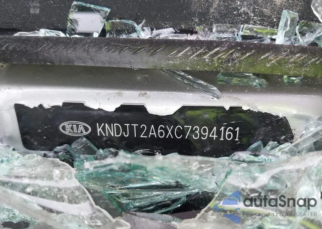 KNDJT2A6XC7394161: 41937473