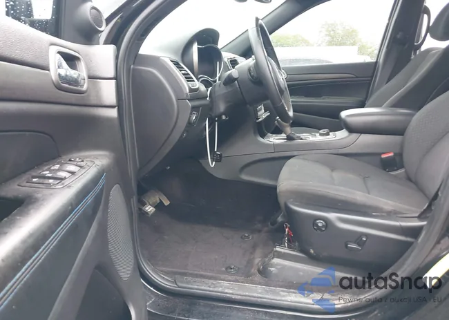 1C4RJFAG2JC500227: 41937532