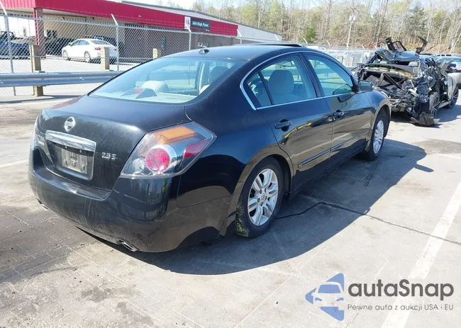 1N4AL2AP0AC176717: 41936908