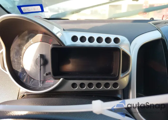 1G1JG5SB2F4147779: 41939235